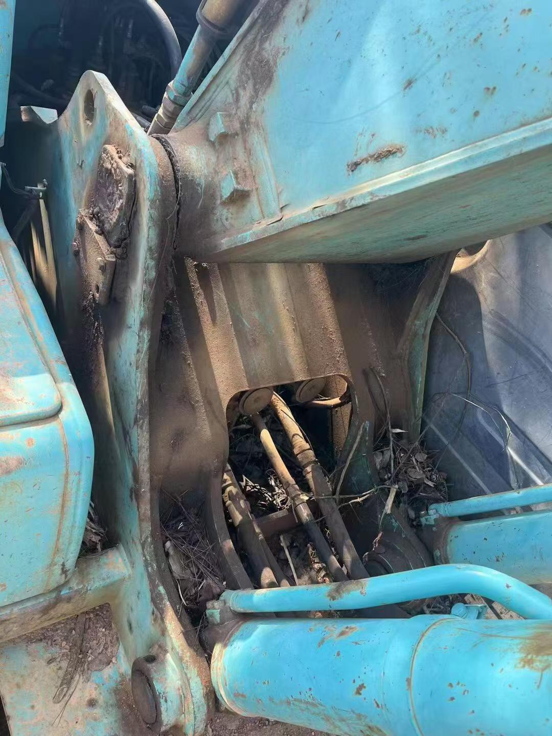 Buy Kobelco SK210 Used Excavator / 9