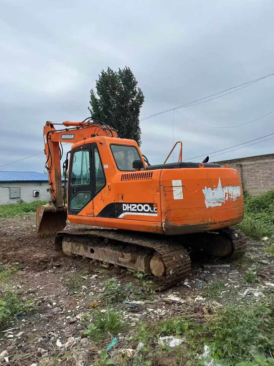 Buy Doosan DH150-7 Used Excavator / 1