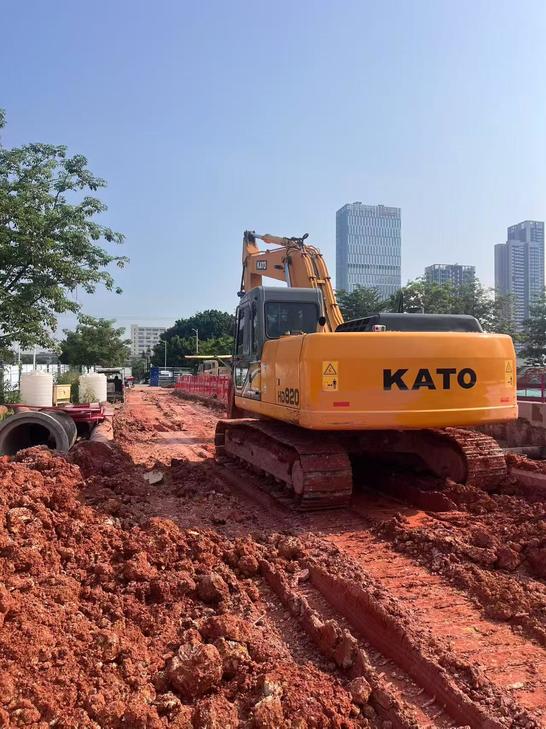 Buy Kato Used Excavator / 1