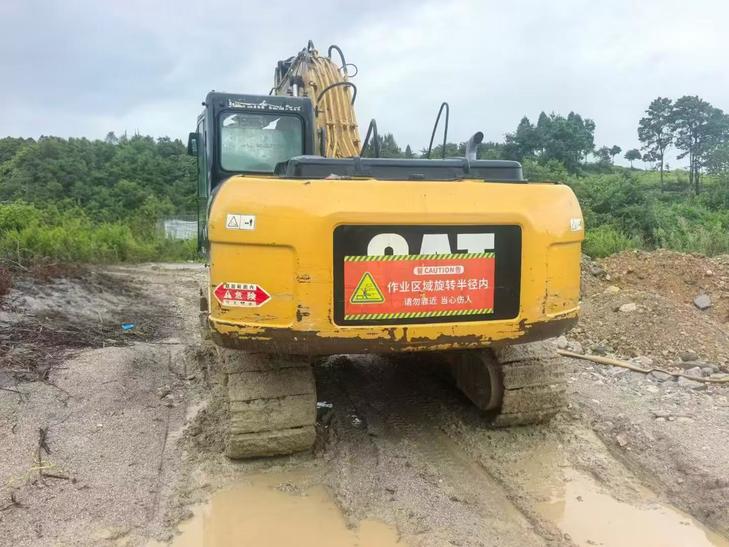 Buy Caterpillar 320D Used Excavator / 1