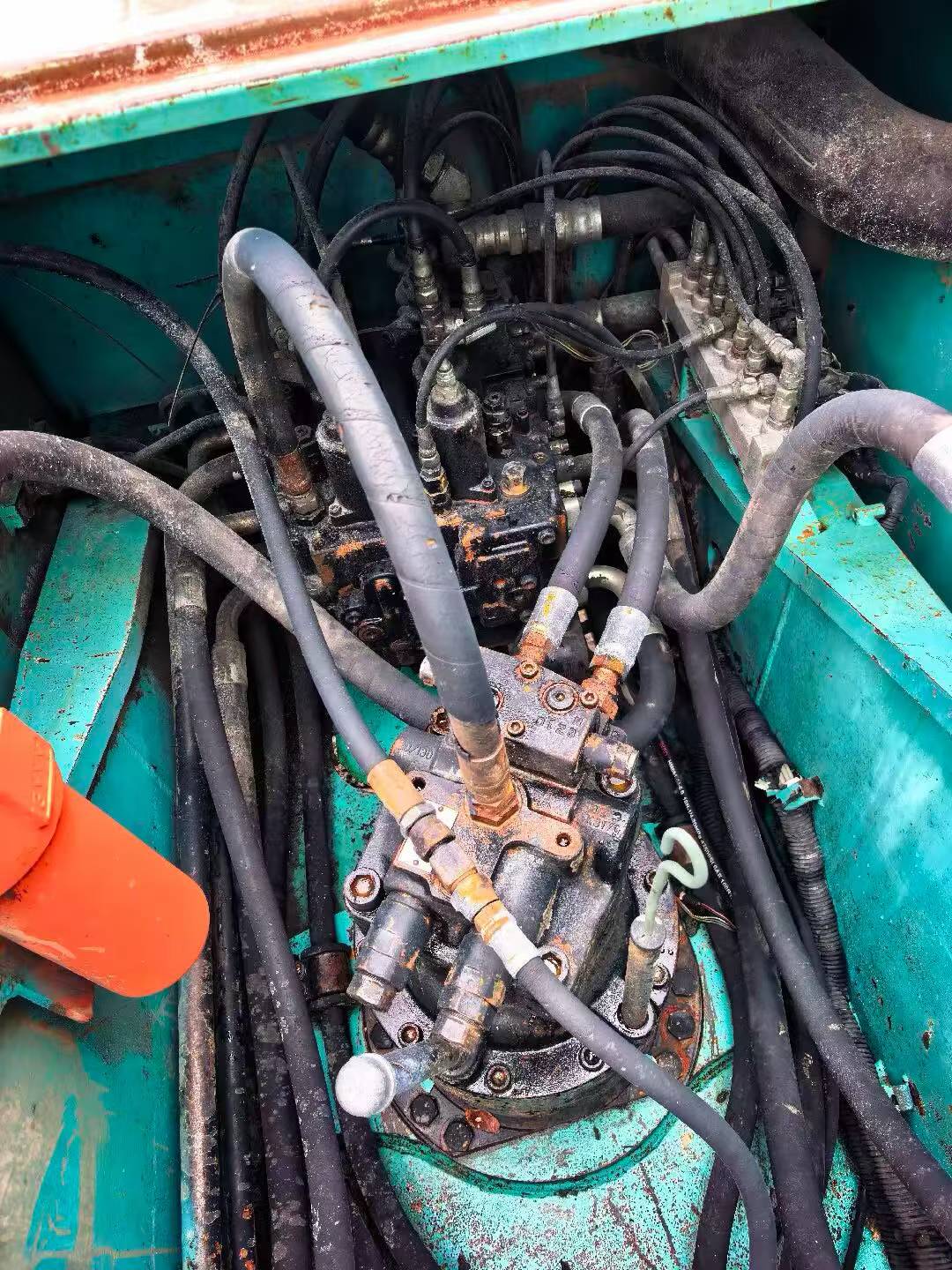Buy Kobelco SK210-6 Used Excavator / 7