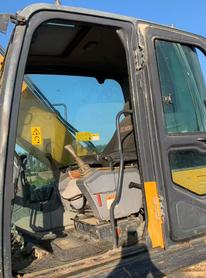 Buy XCMG LW200 Used Excavator / 7 Buy XCMG LW200 Used Excavator / 7
