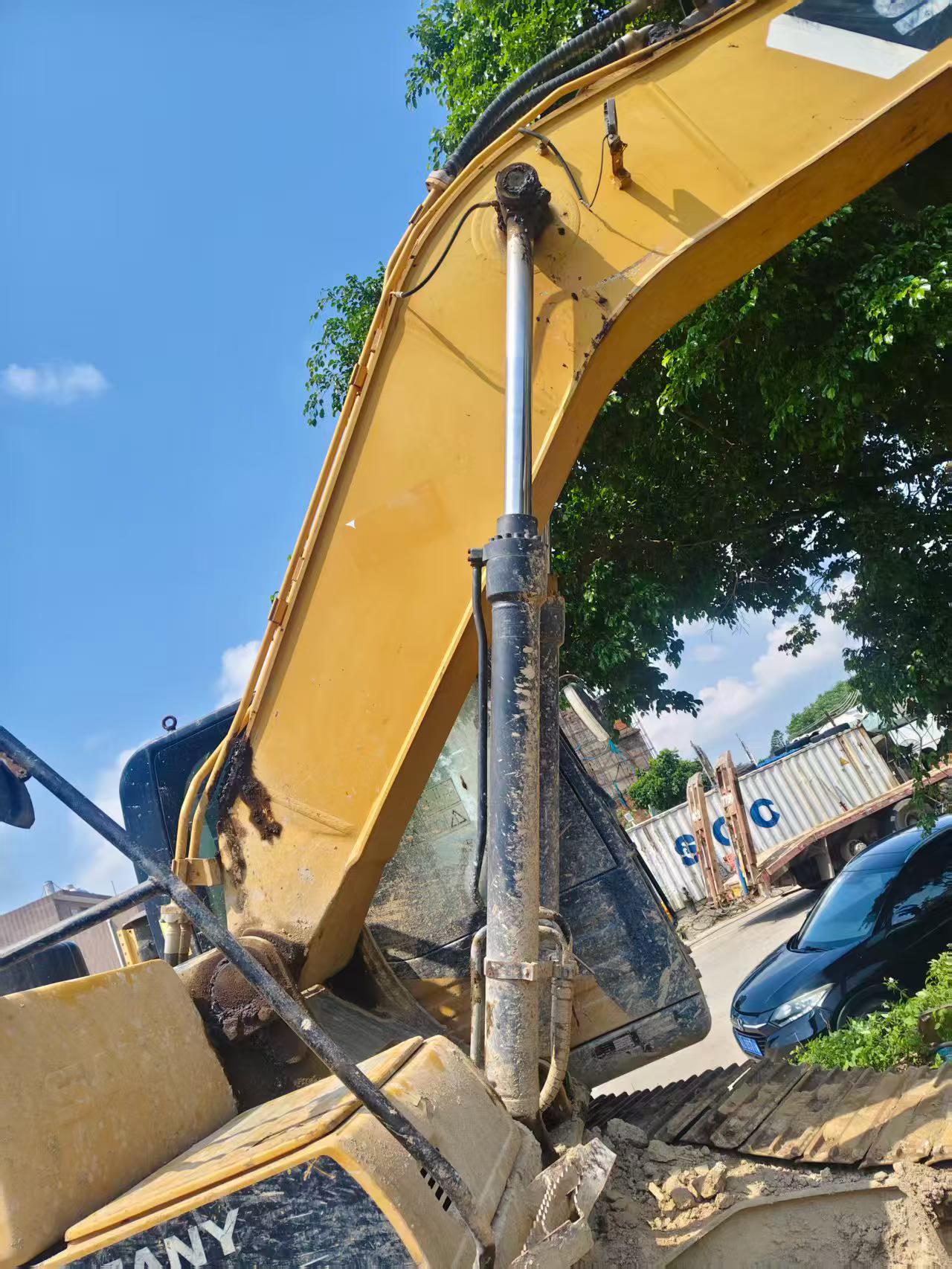 Buy Sany SY205C Used Excavator / 2