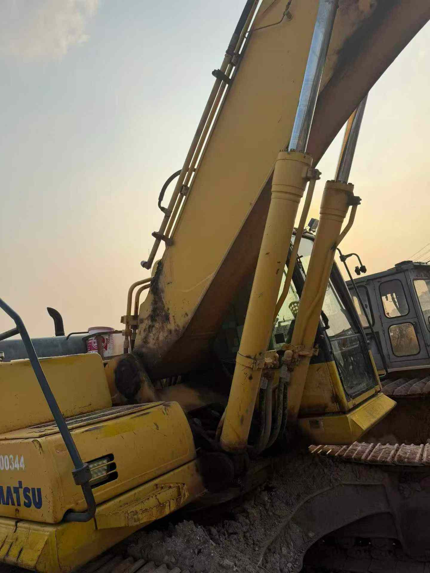 Buy Komatsu PC360-7 Used Excavator / 9