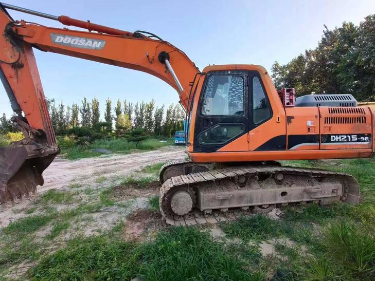 Buy Doosan DH215-9 Used Excavator / 1