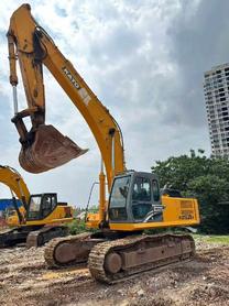 Buy Kato Used Excavator / 4 Buy Kato Used Excavator / 4