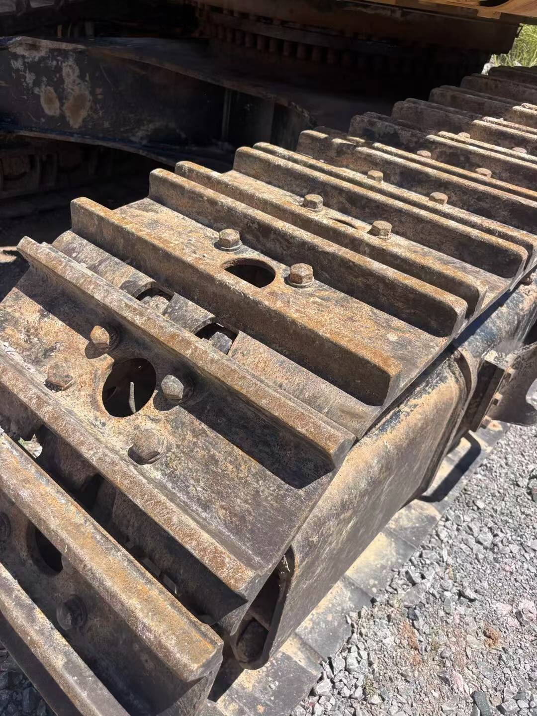 Buy Caterpillar E70B Used Excavator / 2