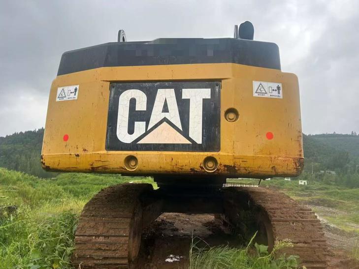 Buy Caterpillar Used Excavator / 1