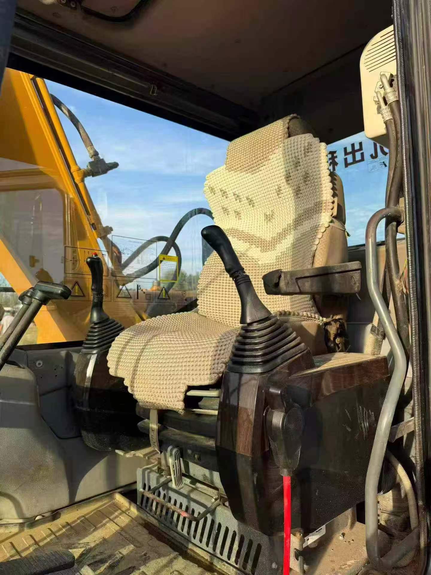 Buy Sany SY135 Used Excavator / 8
