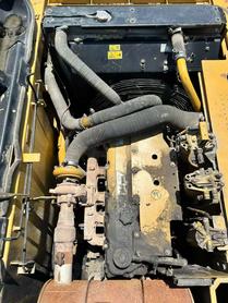 Buy Caterpillar 320D Used Excavator / 2 Buy Caterpillar 320D Used Excavator / 2