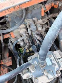 Buy Doosan DH215-9 Used Excavator / 4 Buy Doosan DH215-9 Used Excavator / 4