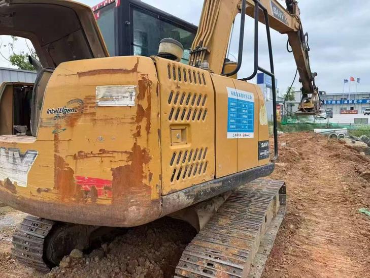 Buy Sany SY70C Used Excavator / 1