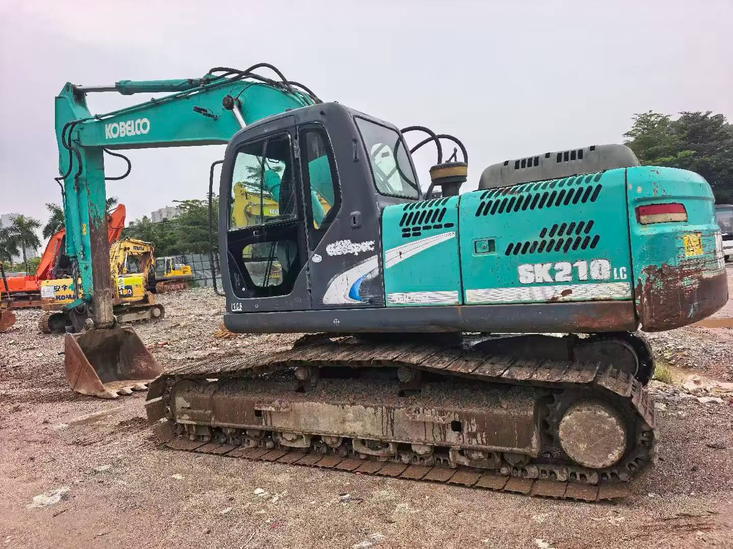Buy Kobelco SK210-6 Used Excavator / 4