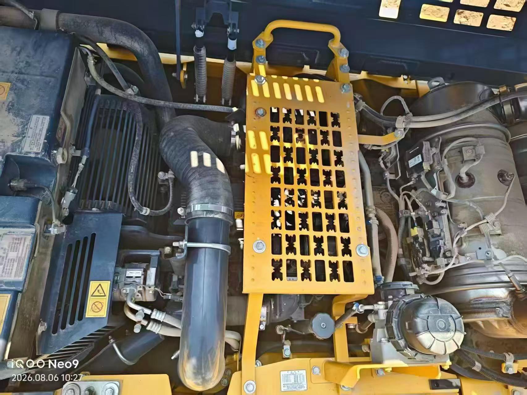 Buy Komatsu PC375LC-11M0 Used Excavator / 7