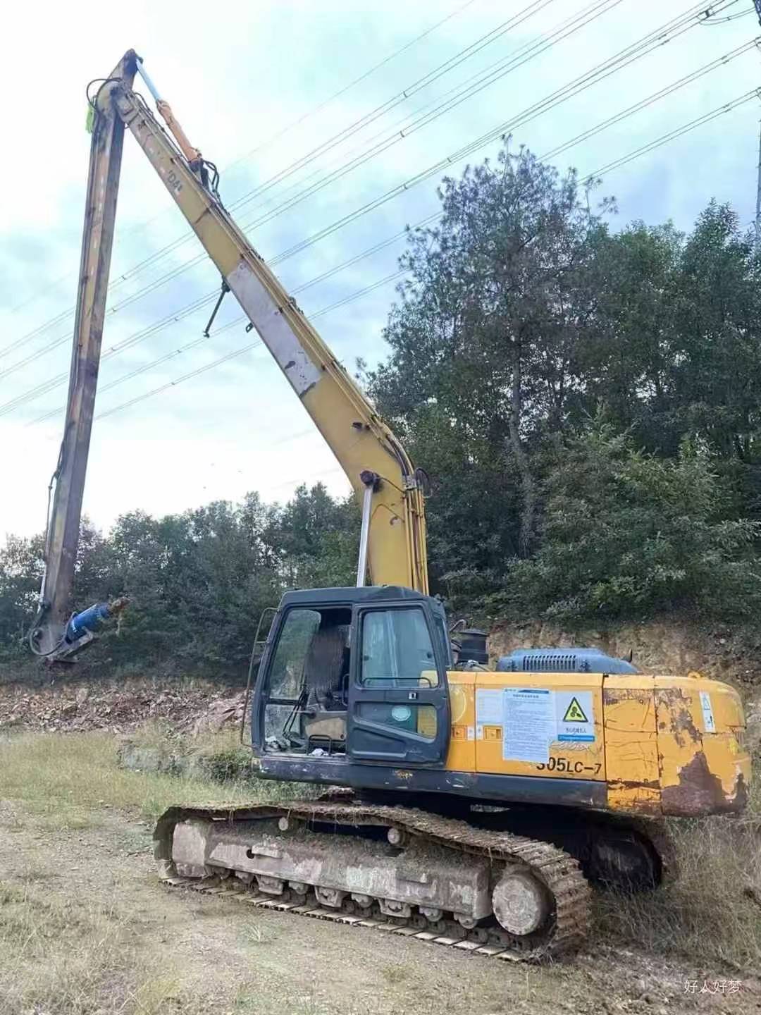 Buy Hyundai R265LC-7 Used Excavator / 2
