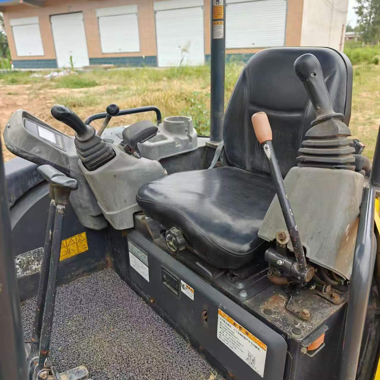 Buy Yanmar Vio33-6B Used Excavator / 4