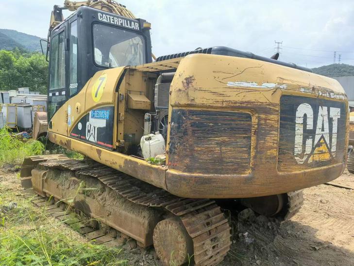 Buy Caterpillar Used Excavator / 1
