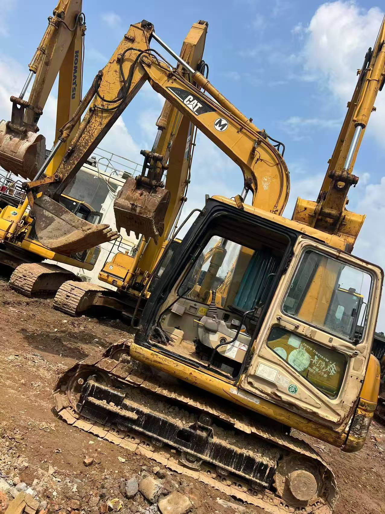 Buy Caterpillar Used Excavator / 4