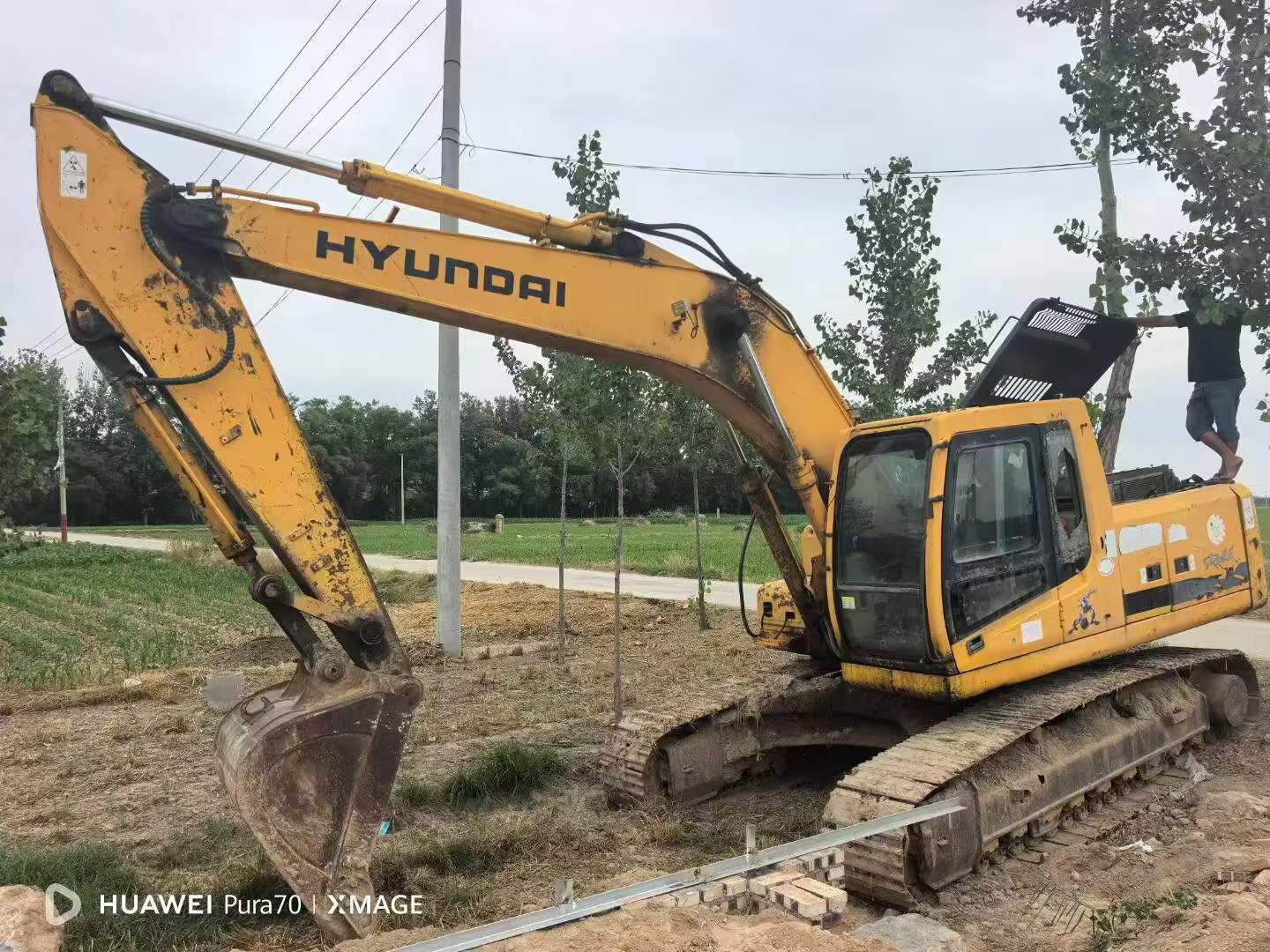 Buy Hyundai R225-7 Used Excavator / 2