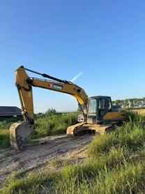 Buy XCMG LW200 Used Excavator / 8 Buy XCMG LW200 Used Excavator / 8