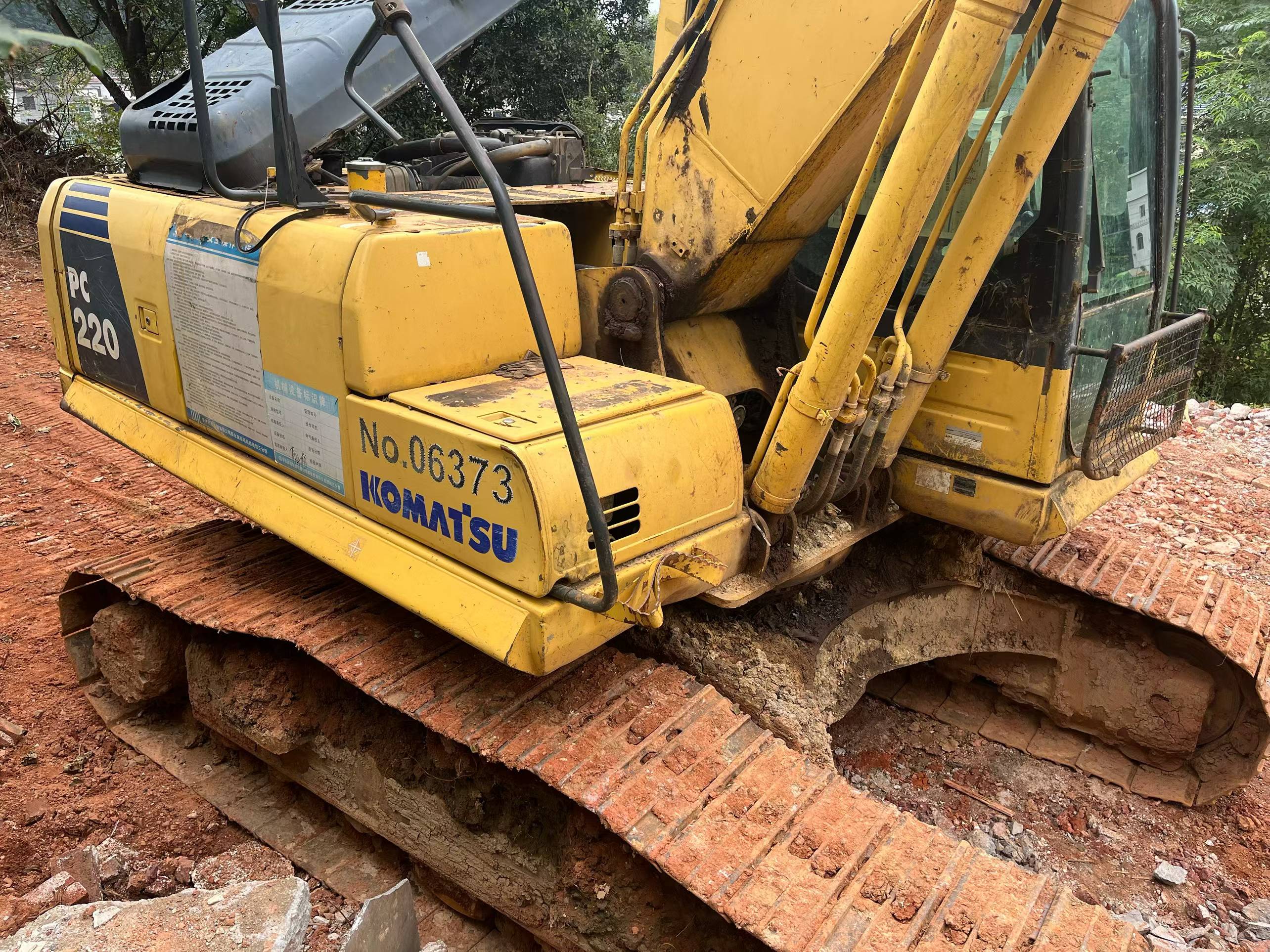 Buy Komatsu PC200-8 Used Excavator / 6