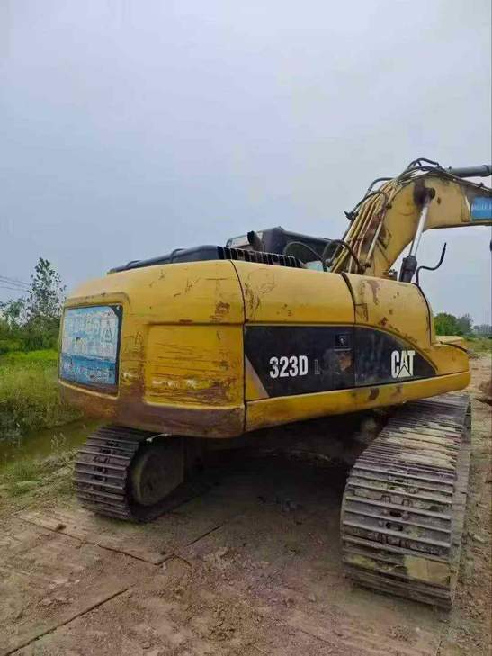 Buy Caterpillar Used Excavator / 1