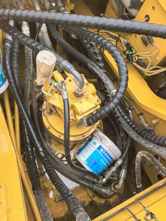 Buy Caterpillar Used Excavator / 1