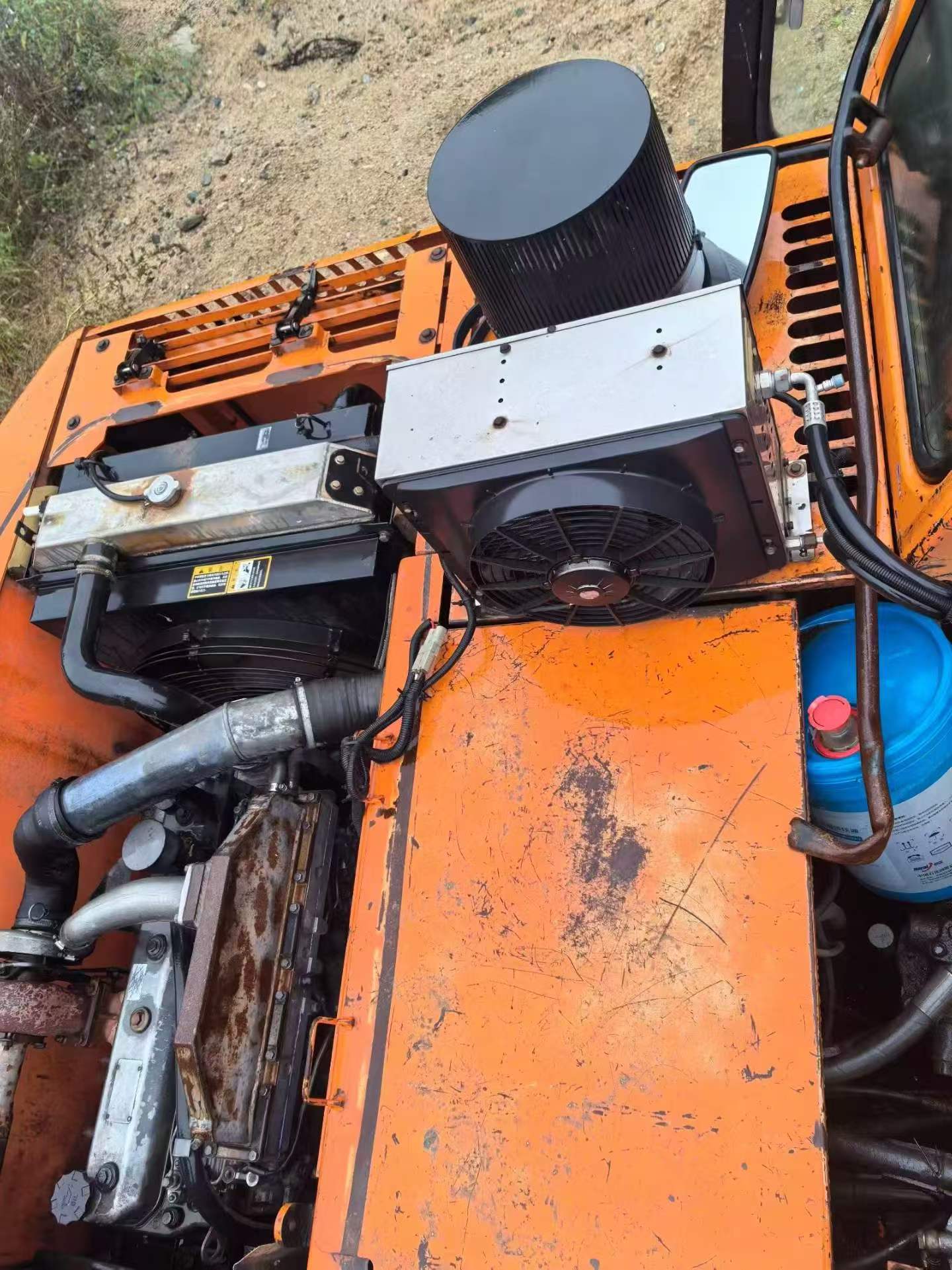 Buy Doosan DH220 Used Excavator / 4