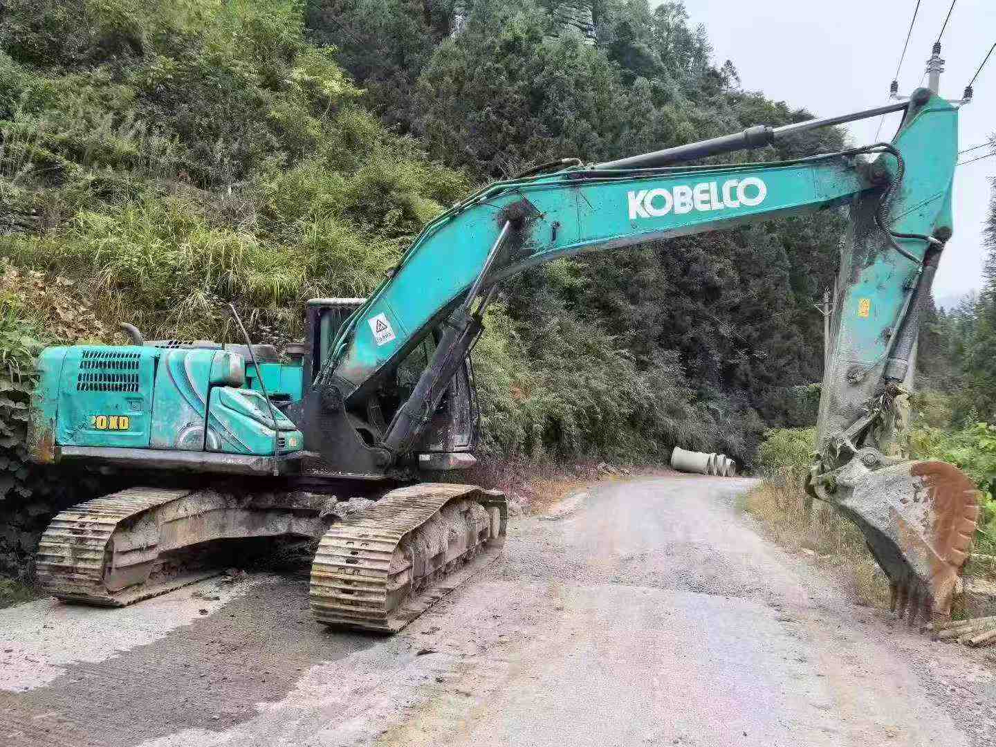 Buy Kobelco SK140 Used Excavator / 4