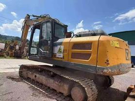 Buy XCMG XE225DK Used Excavator / 3 Buy XCMG XE225DK Used Excavator / 3