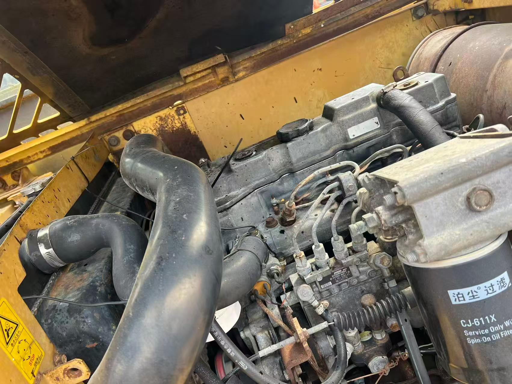 Buy Caterpillar Used Excavator / 9