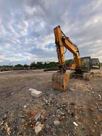 Buy Hyundai R215-7 Used Excavator / 2 Buy Hyundai R215-7 Used Excavator / 2
