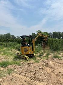 Buy Caterpillar Used Excavator / 2 Buy Caterpillar Used Excavator / 2