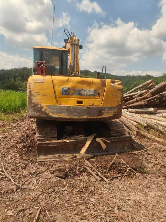 Buy XCMG XE85C Used Excavator / 1