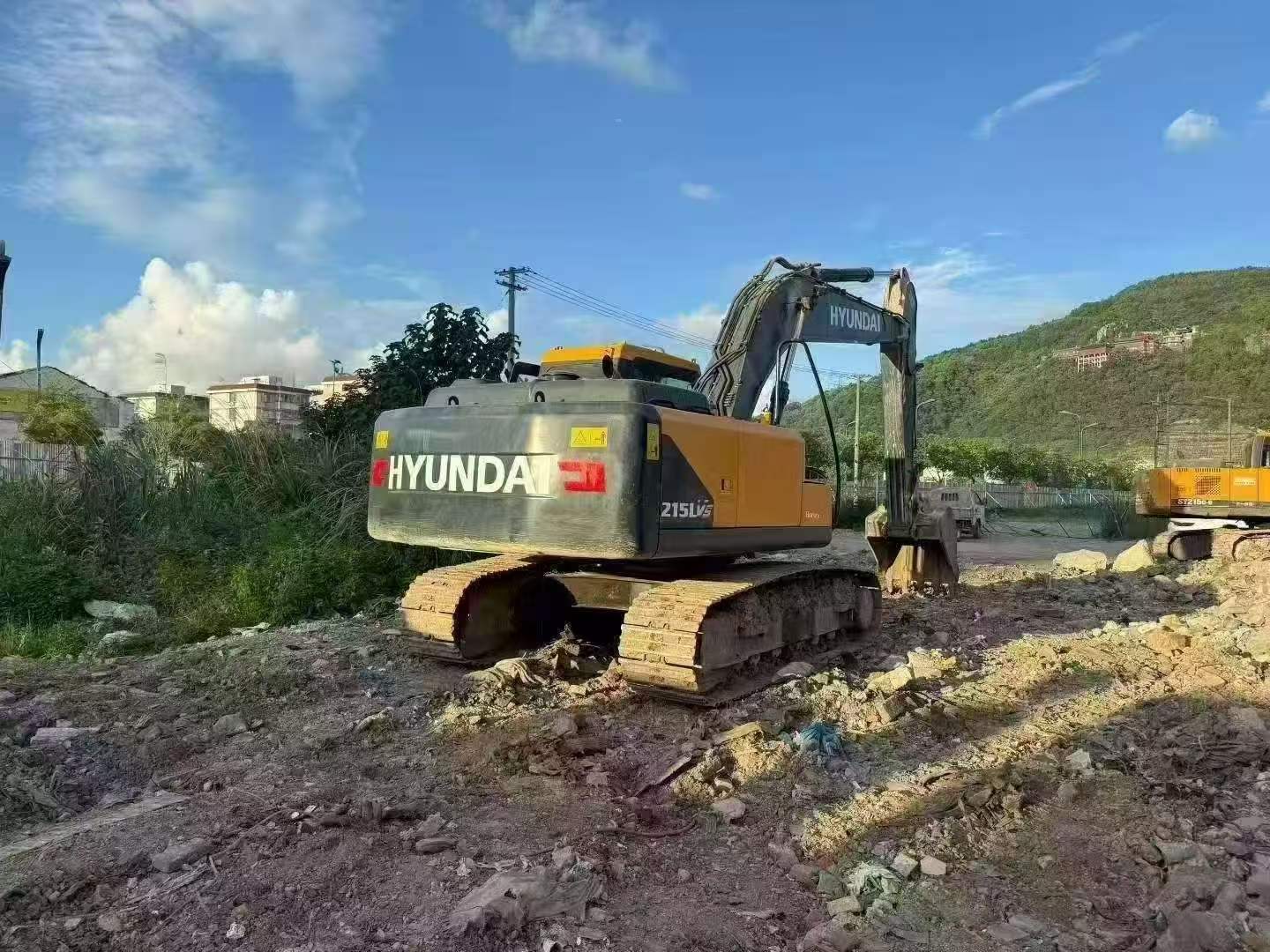 Buy Hyundai R215-7 Used Excavator / 3