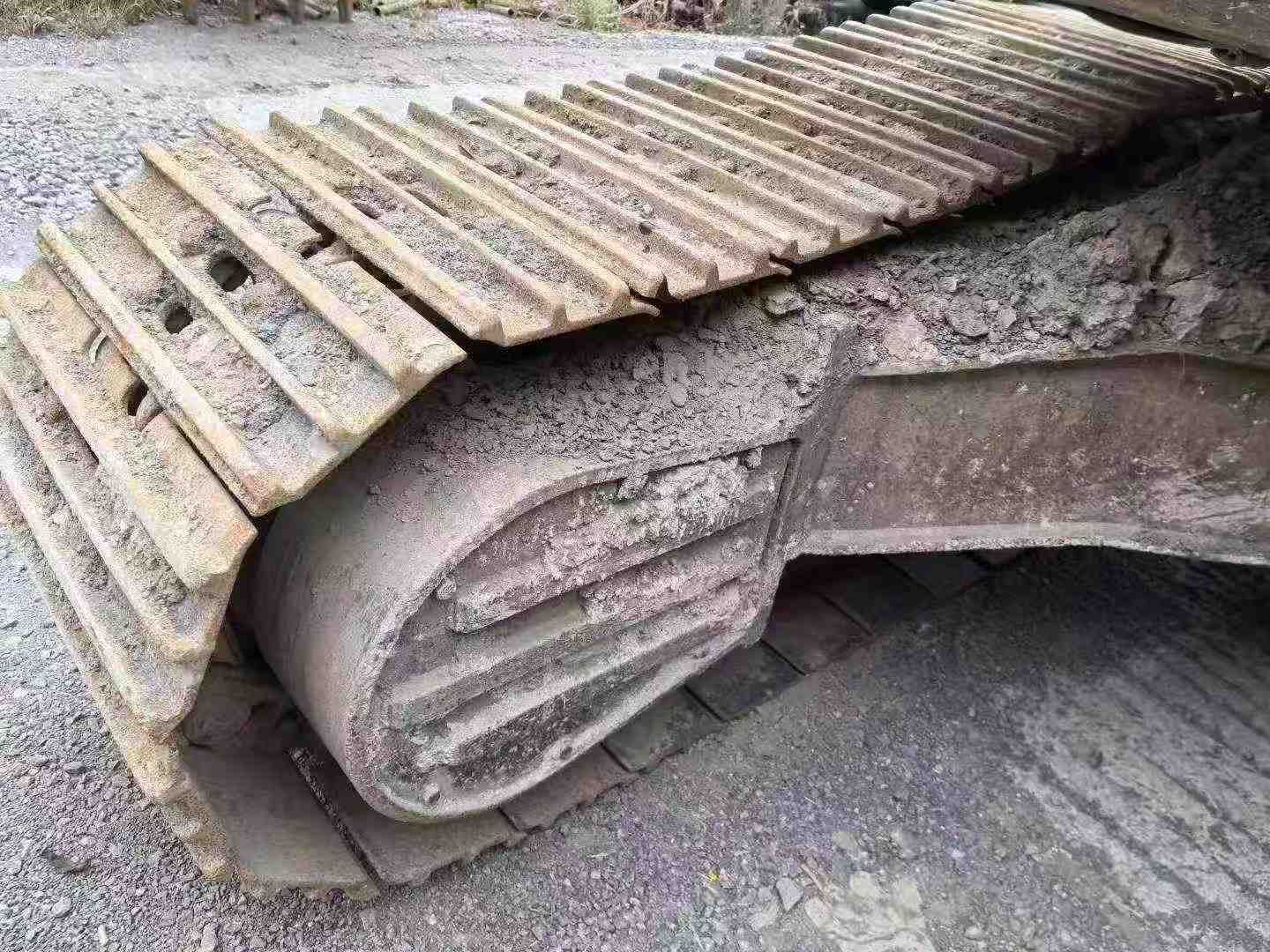 Buy Kobelco SK140 Used Excavator / 2