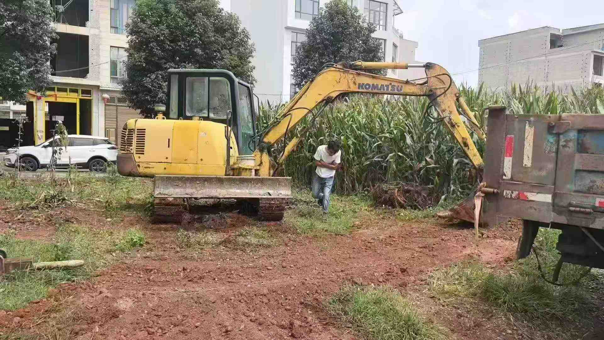 Buy Komatsu PC56-7 Used Excavator / 2