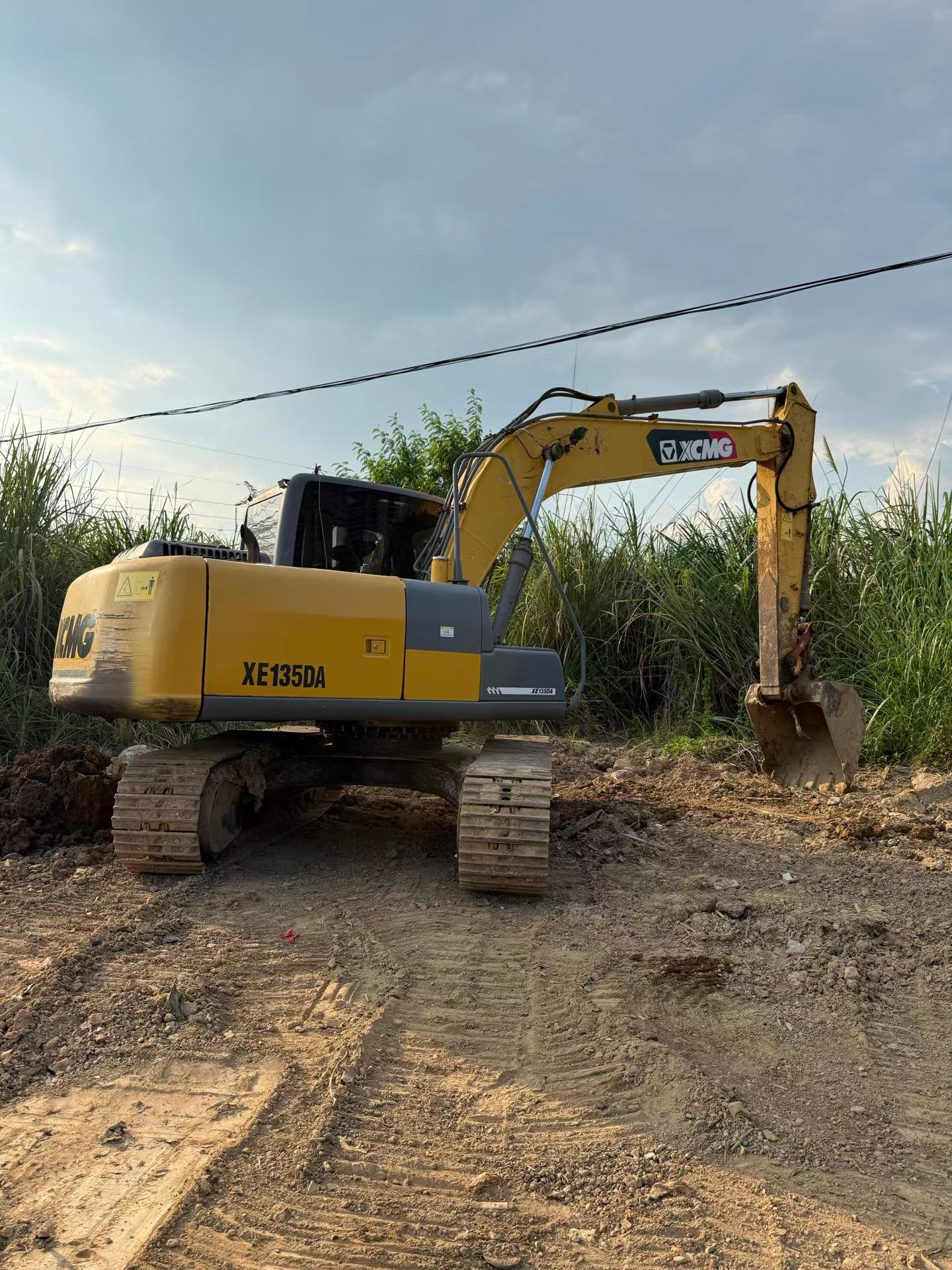 Buy XCMG Used Excavator / 3