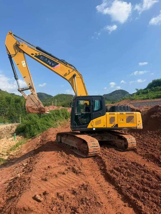 Buy Sany SY205C Used Excavator / 1