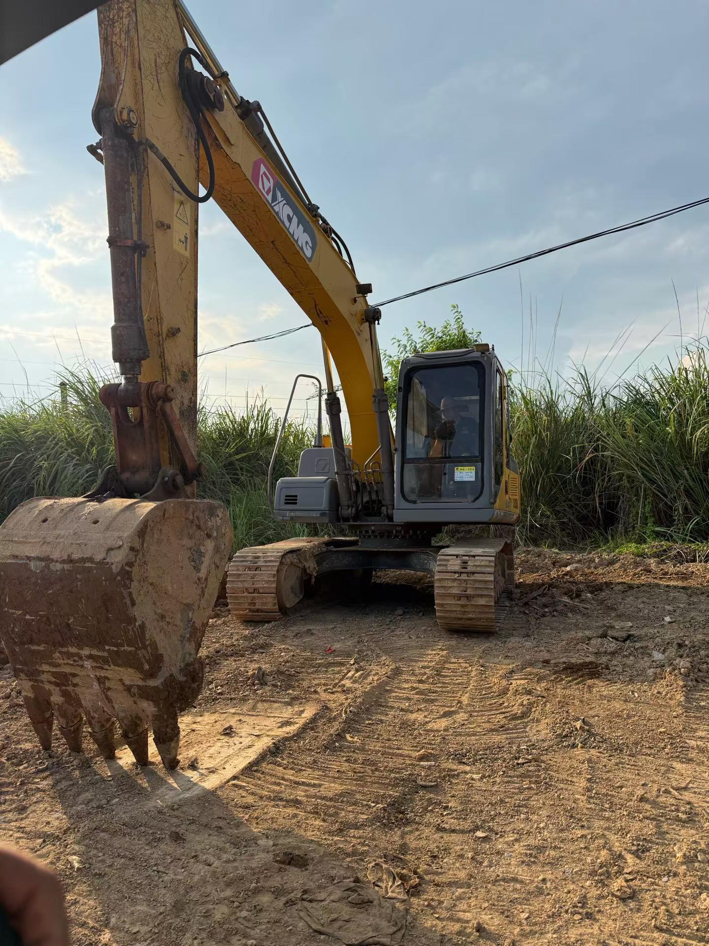 Buy XCMG Used Excavator / 6