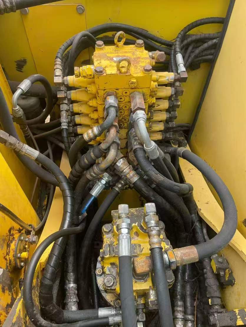 Buy Komatsu PC60-7 Used Excavator / 6