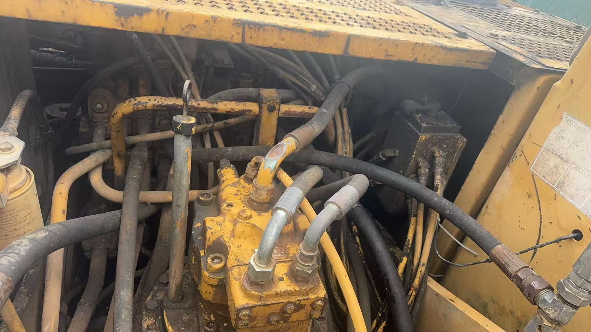 Buy Caterpillar 322B Used Excavator / 7