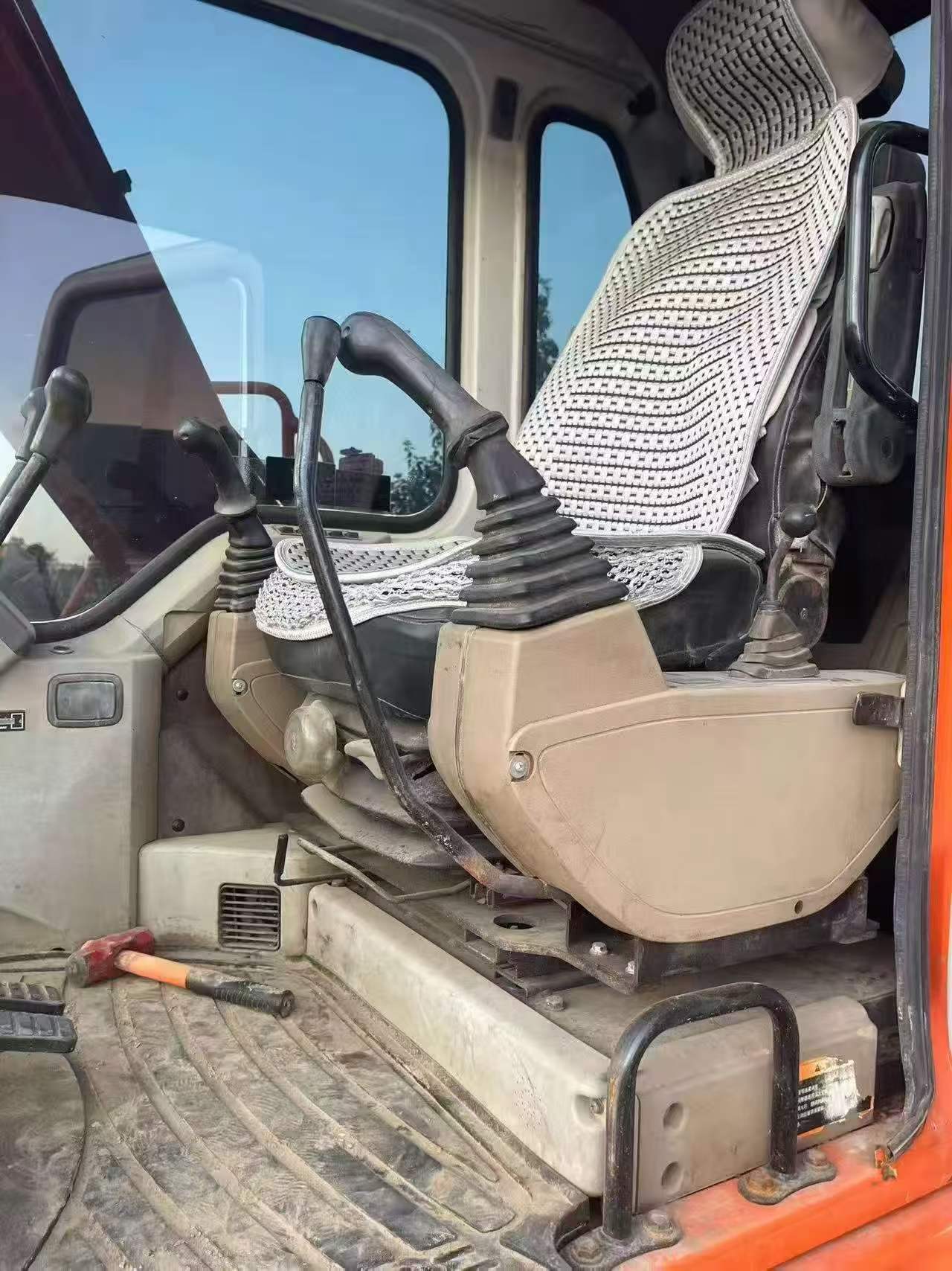 Buy Doosan DH80 Used Excavator / 3