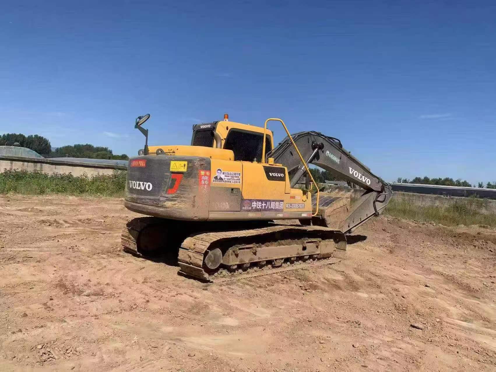 Buy Volvo EC140D Used Excavator / 4