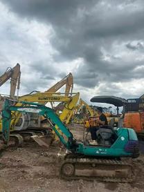 Buy Komatsu PC30-1 Used Excavator / 4 Buy Komatsu PC30-1 Used Excavator / 4