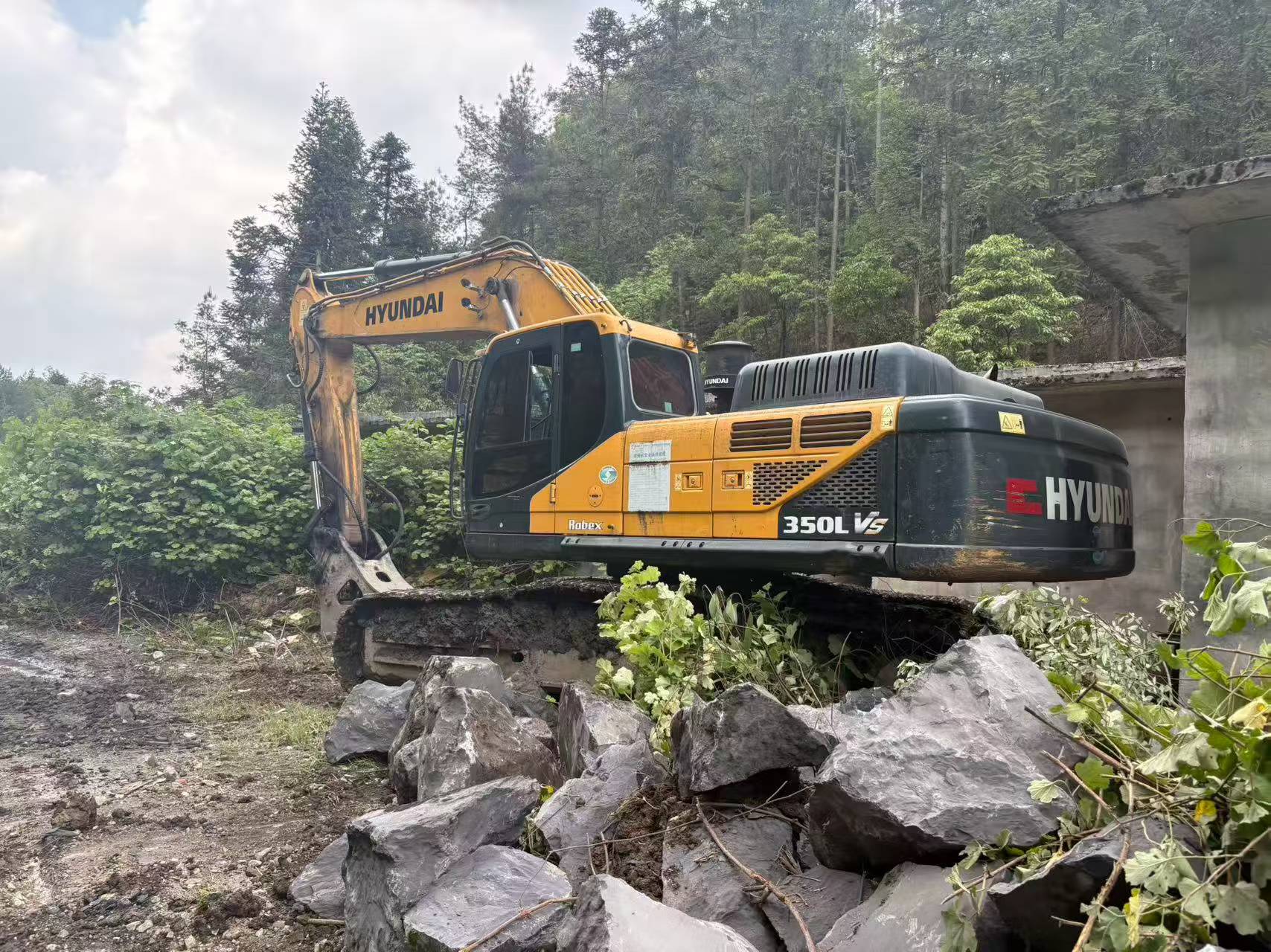 Buy Hyundai R350LVS Used Excavator / 5
