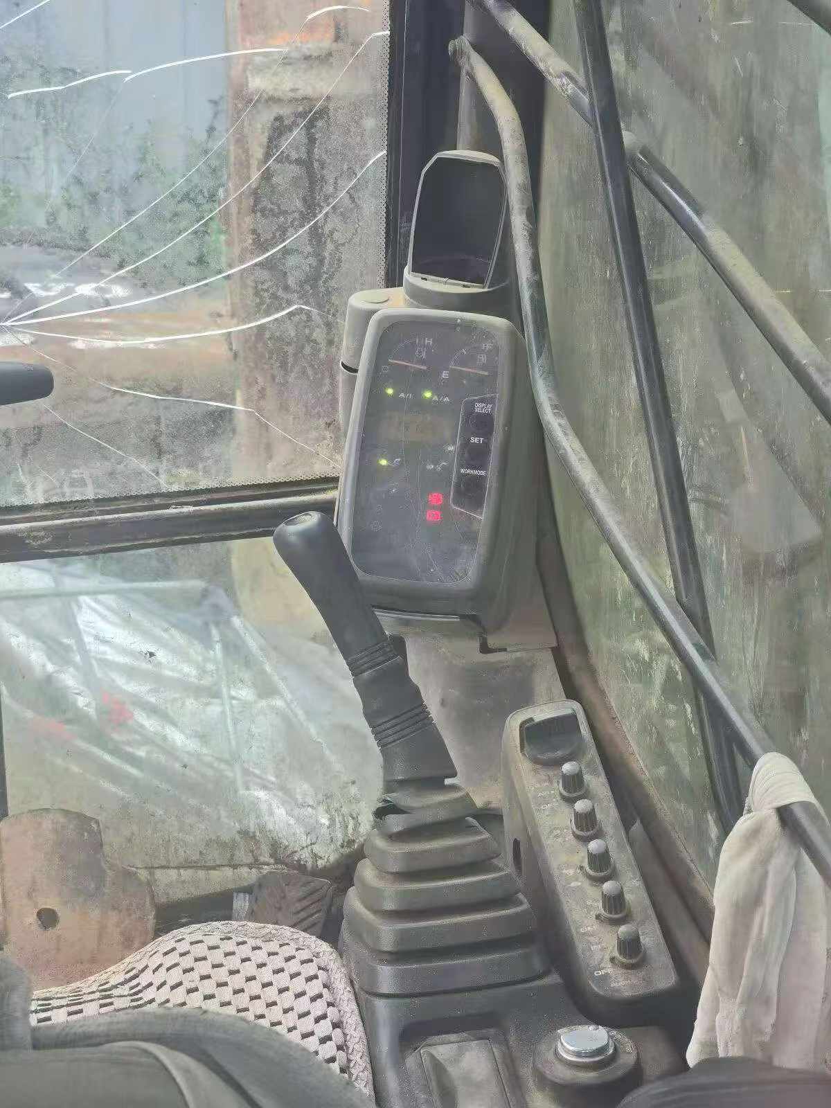 Buy Hitachi EX200 Used Excavator / 6