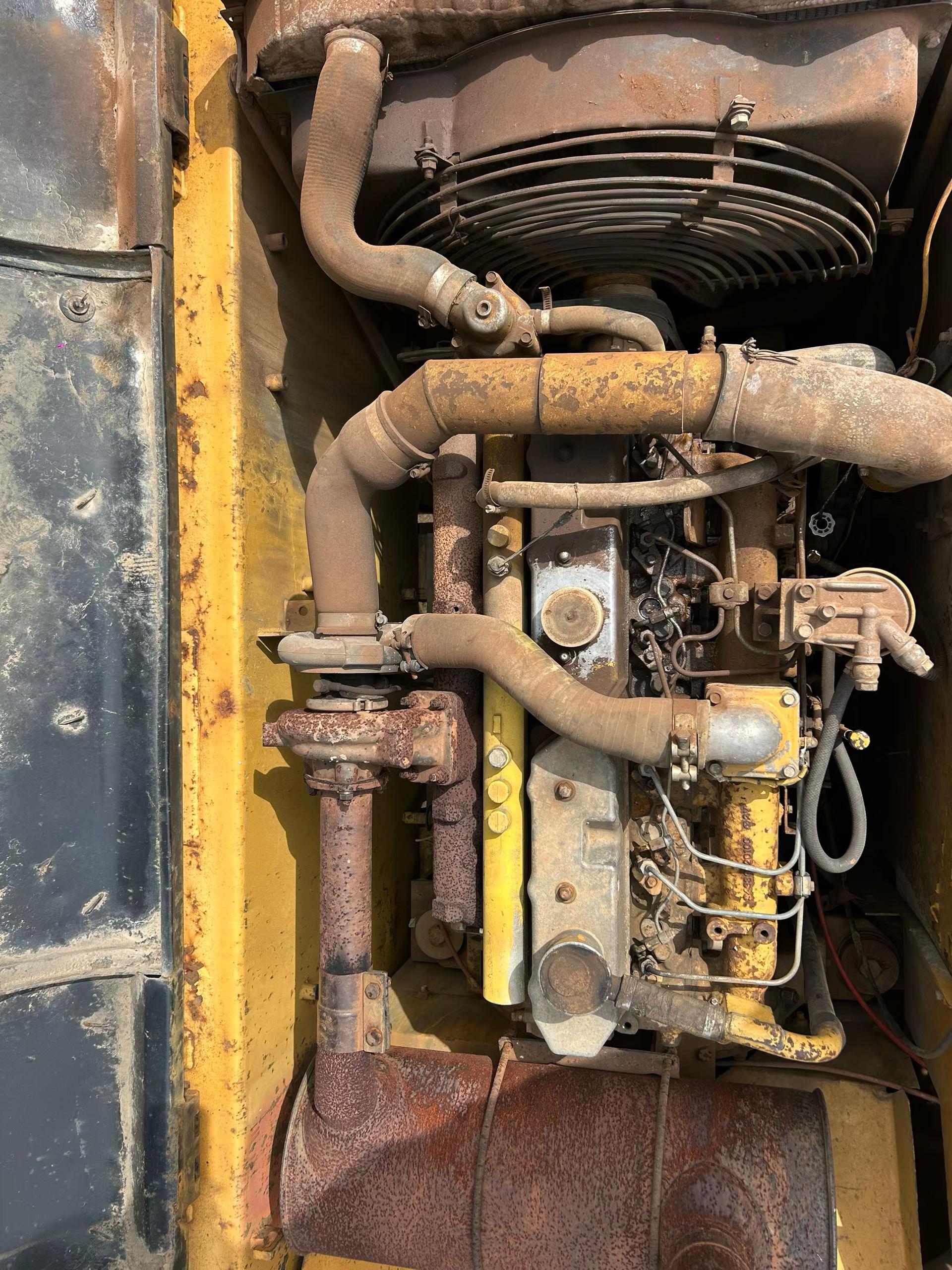 Buy Caterpillar 320V2 Used Excavator / 3