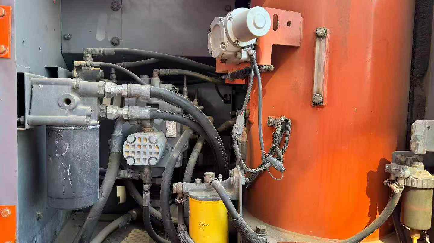 Buy Hitachi ZX130H Used Excavator / 9