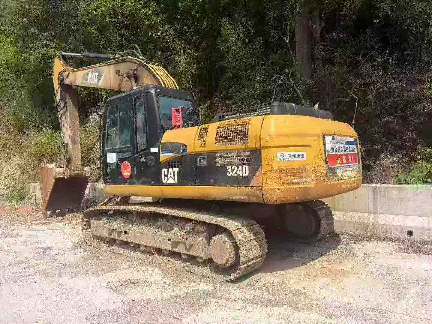 Buy Caterpillar 324D Used Excavator / 3